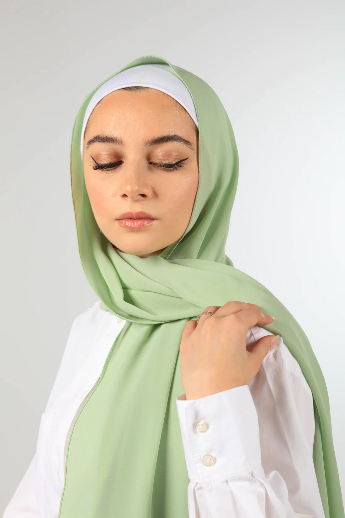 MOMIN BAZAAR MALAYSIAN GEORGETTE HIJAB/HIJAAB FOR WOMEN 70 CM BY 180 CM