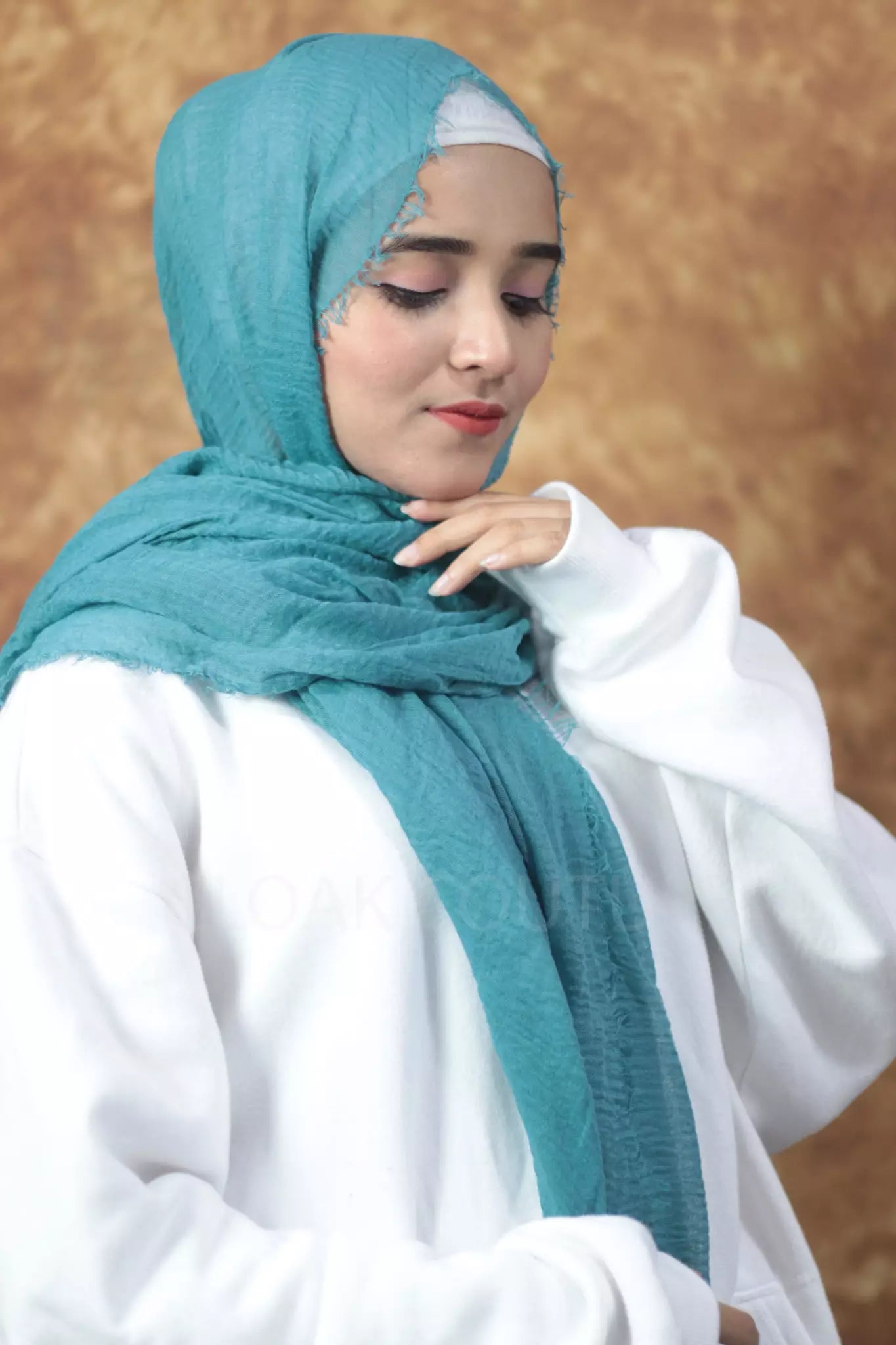CRINKLE COTTON HIJAB FOR WOMEN 70 CM BY 180 CM