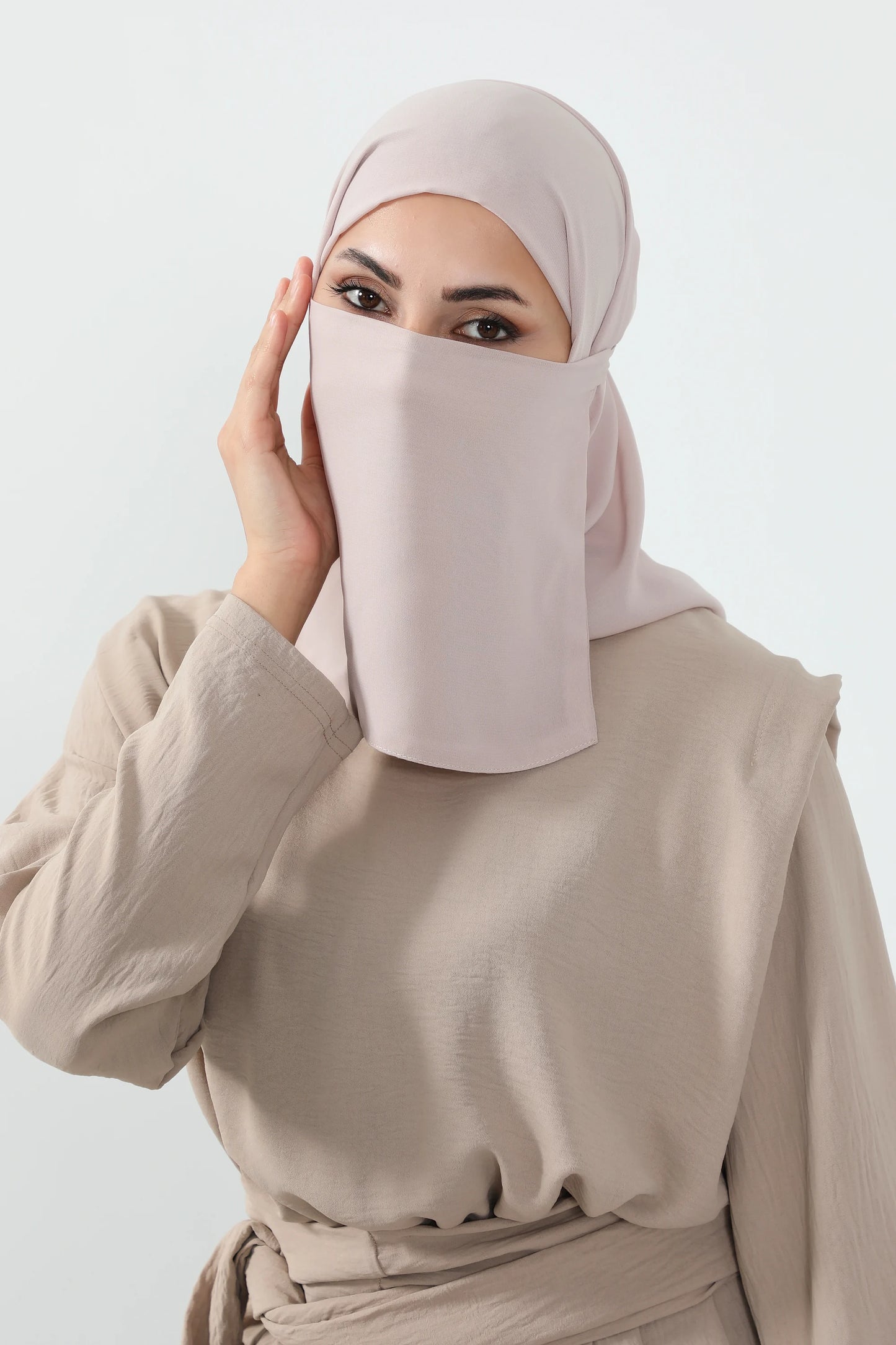 Premium Nosepiece Niqab with Georgette Hijab Set – Elegant Islamic Modest Wear Combo