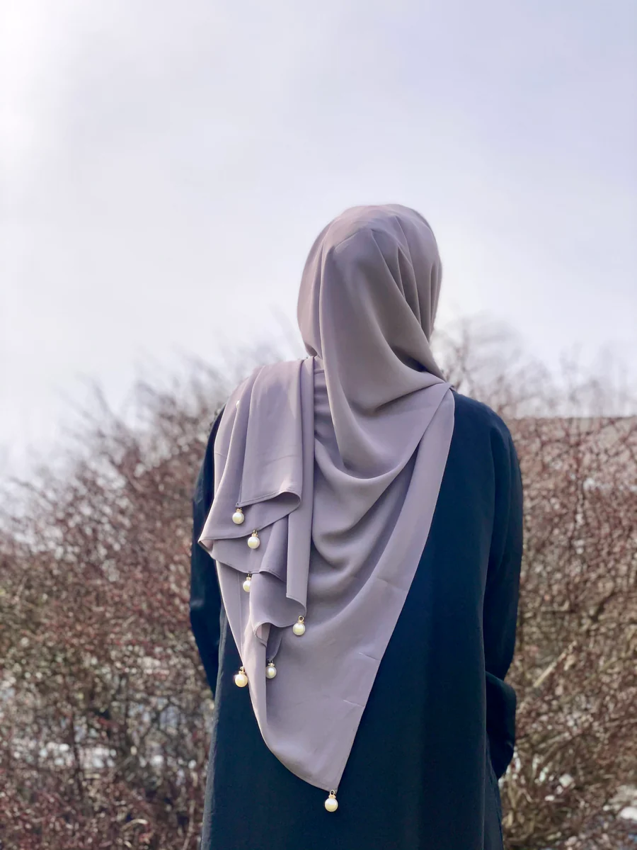 Big Moti Latkan Hijab | Malaysian Diamond Georgette | 170 cm x 70 cm | Elegant Party & Daily Wear Hijab