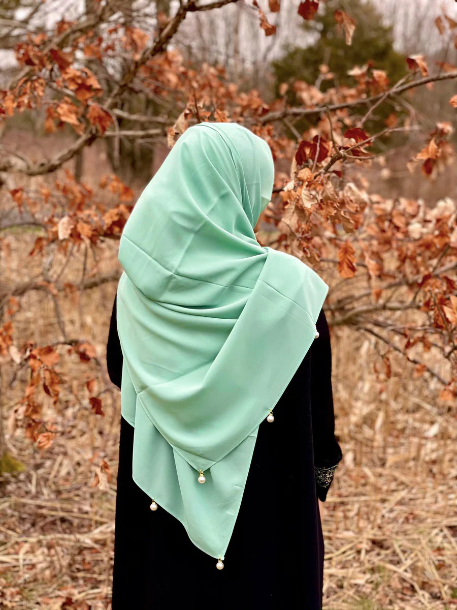 Big Moti Latkan Hijab | Malaysian Diamond Georgette | 170 cm x 70 cm | Elegant Party & Daily Wear Hijab