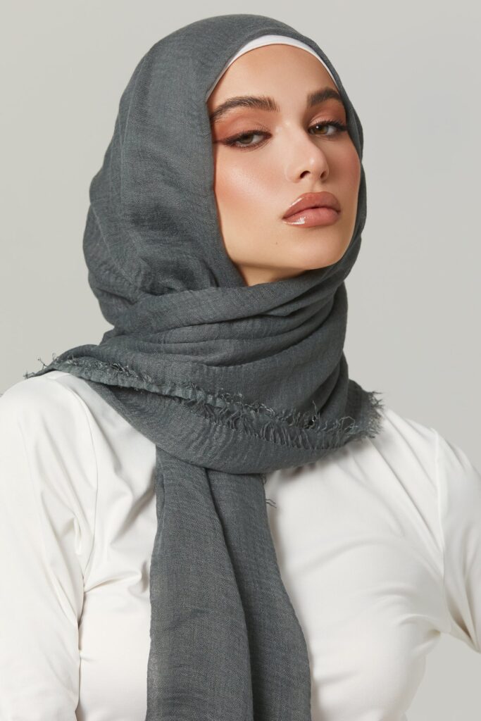 CRINKLE COTTON HIJAB FOR WOMEN 70 CM BY 180 CM