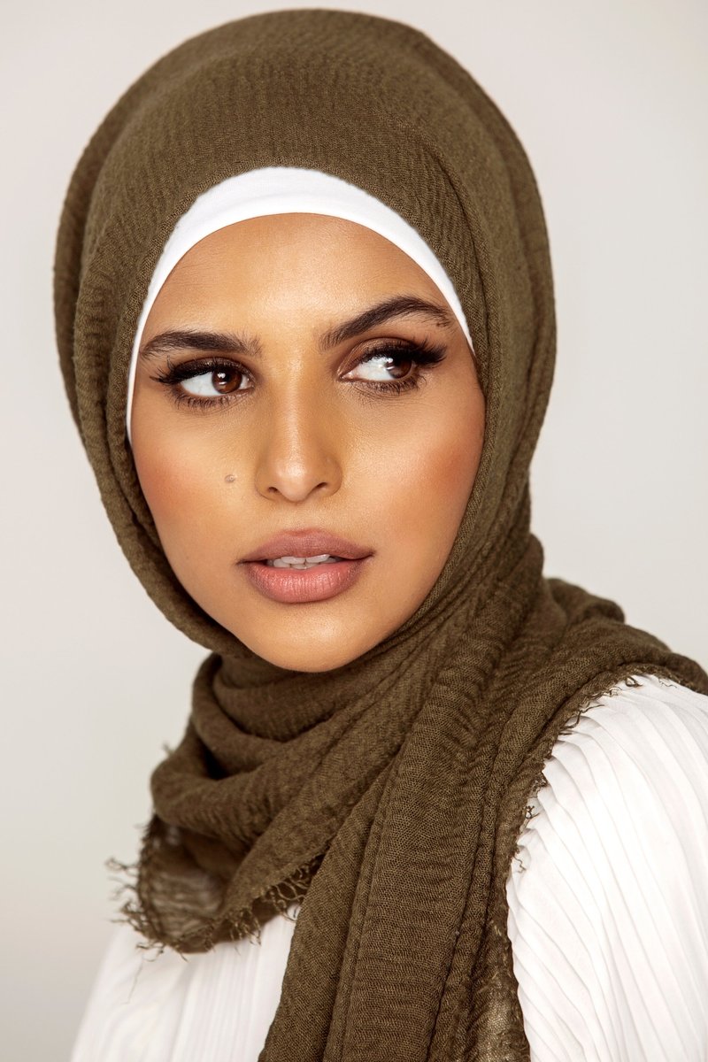 CRINKLE COTTON HIJAB FOR WOMEN 70 CM BY 180 CM