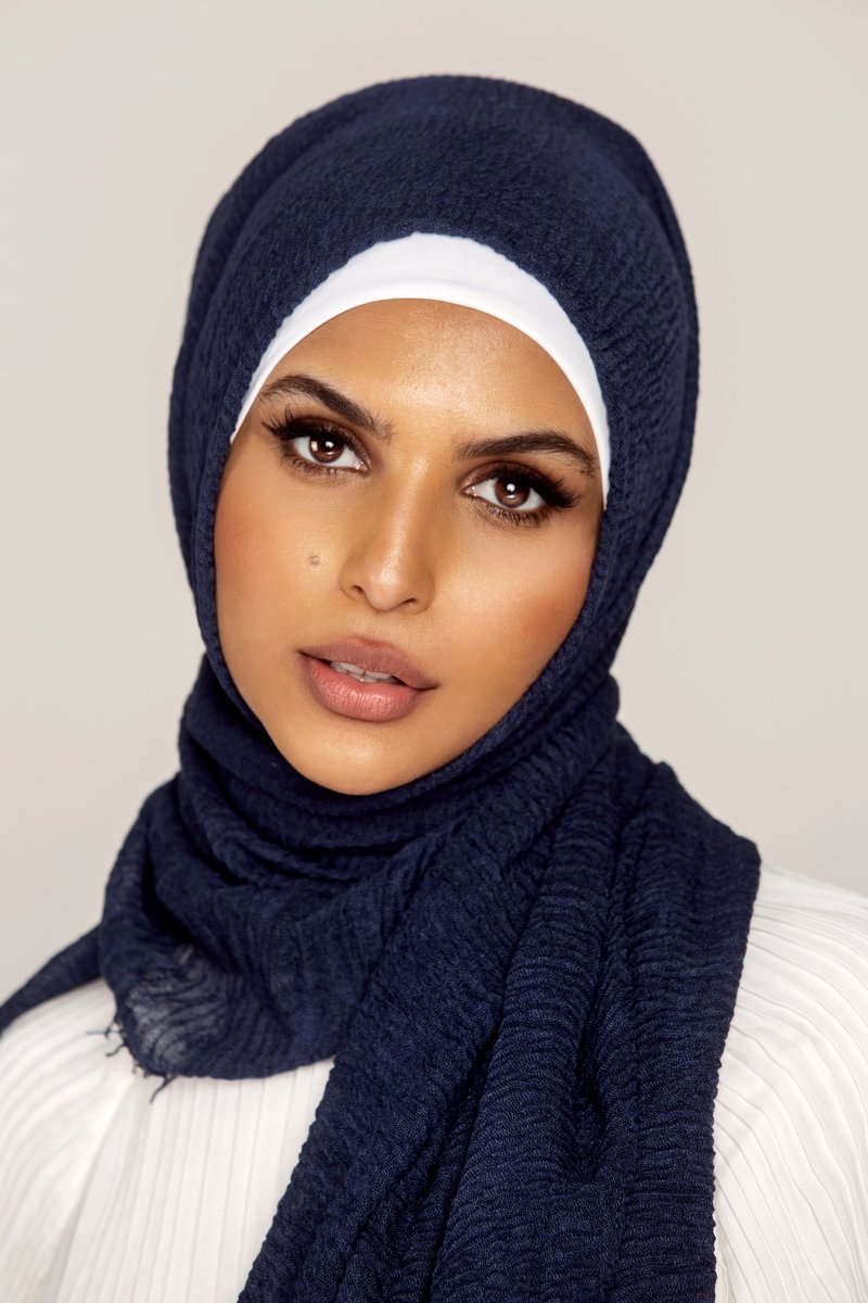 CRINKLE COTTON HIJAB FOR WOMEN 70 CM BY 180 CM