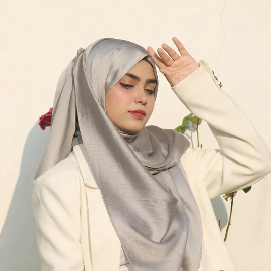 MUNA SATIN HIJAB