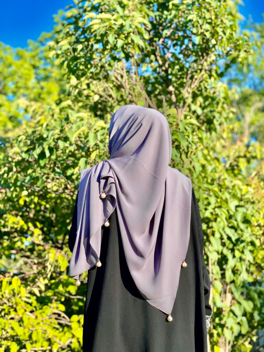 Big Moti Latkan Hijab | Malaysian Diamond Georgette | 170 cm x 70 cm | Elegant Party & Daily Wear Hijab