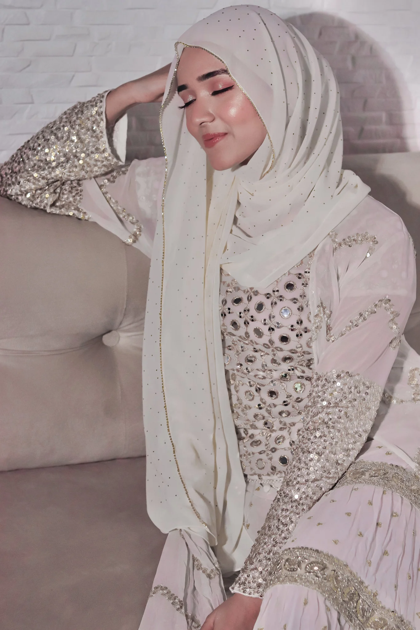 LACE DIAMOND HIJAB FOR WOMEN